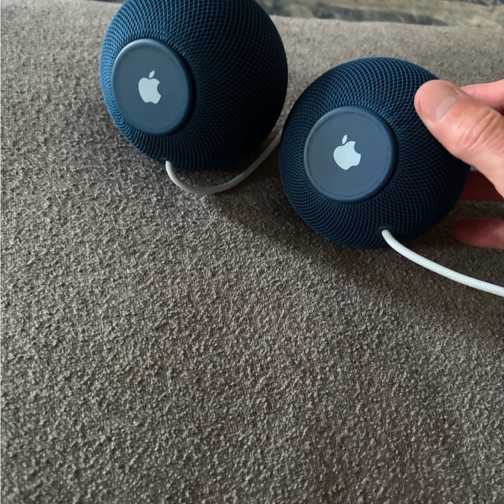 Two HomePod Mini - Picture 2 of 2